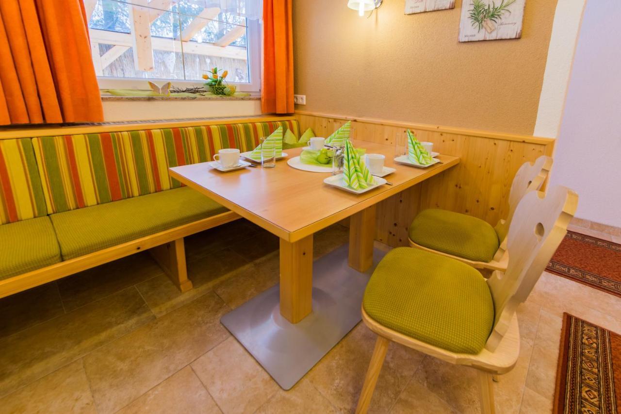 Gaestehaus Maria - Privatzimmer Nassereith Buitenkant foto